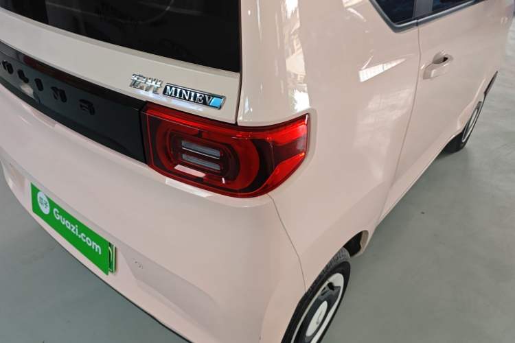 Used Wuling Hongguang MINIEV 2021 Macaron Premium Model – Lithium Iron Phosphate Exterior 3