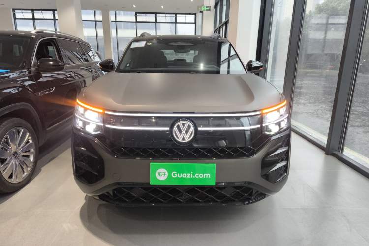 Used Volkswagen Teramont 2025 Tiguan Pro 450TSI Four-Wheel Drive Summit Edition
