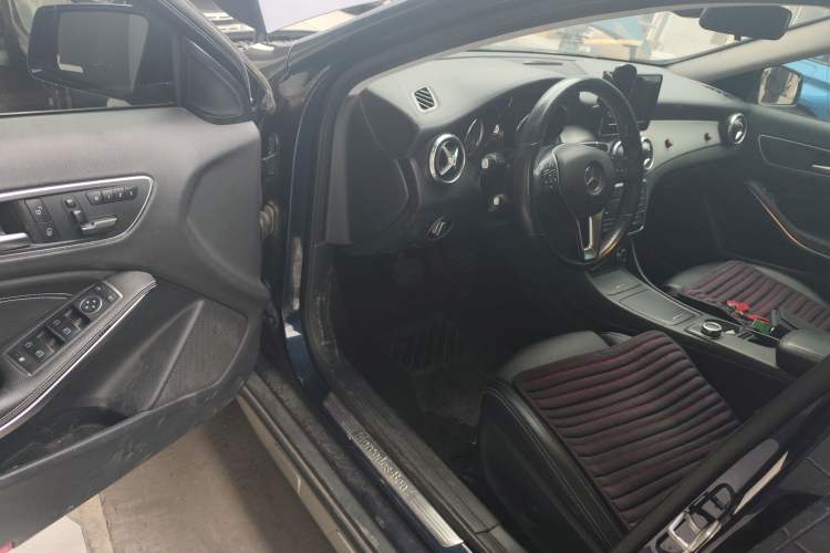 Used Mercedes-Benz GLA 2016 GLA 200 Fashion Model