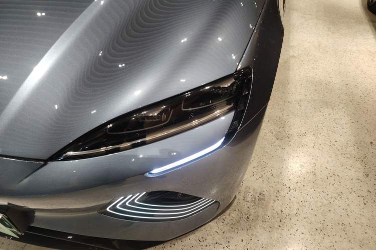 Used BYD Seal 2022 650 km All-Wheel-Drive Performance Version
