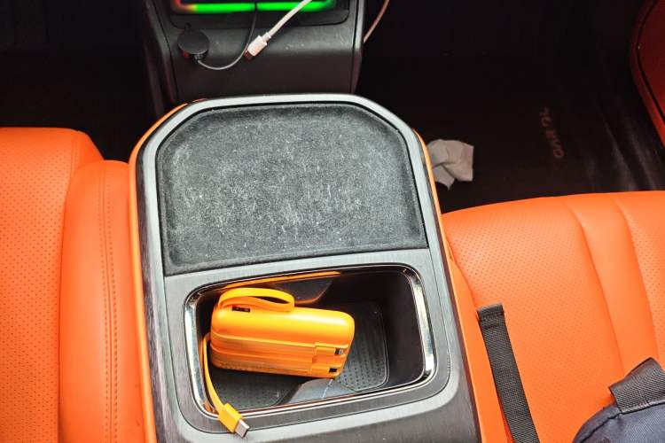 Used Dongfeng Aeolus L7 New Energy 2025 205 Ultra-Long Range Indulgence Version Gear Lever