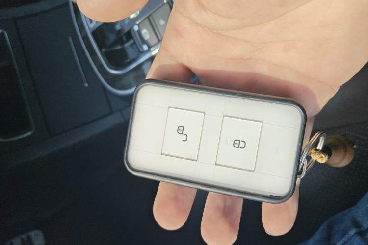 Used BYD Tang New Energy 2015 2.0T Four-Wheel-Drive Flagship Model
