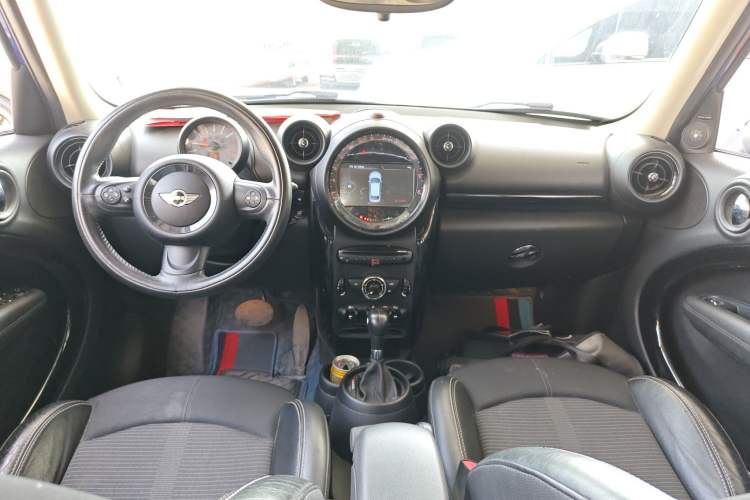 Used MINI Countryman 2016 1.6T COOPER ALL4 Fun Equipment Enthusiast Center Console