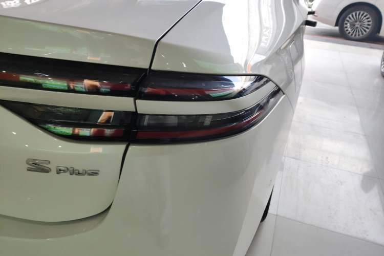 Used AION S Plus 2022 80 Tech Edition
