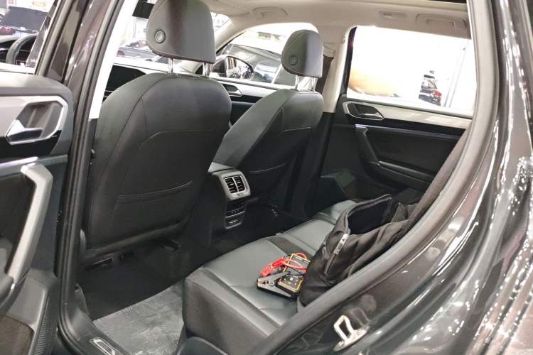 Used Volkswagen Tayron 2020 280TSI Two-Wheel Drive Luxury Connect Edition