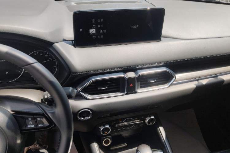 Used Mazda CX-5 2022 2.0L Automatic Two-Wheel Drive Zhiya Version Audio And AC Panel