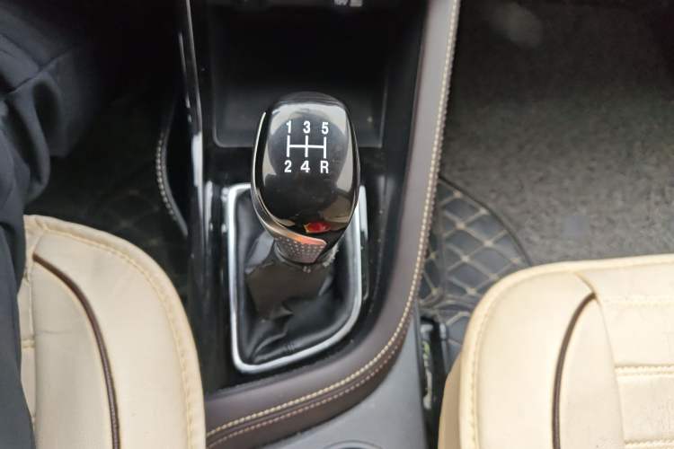 Used Changan Eado DT 2019 1.6L Manual Comfort Model China VI Standard