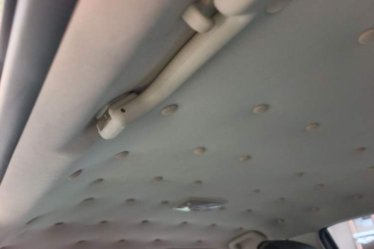 Used Haval H1 2016 Blue Label 1.5L AMT Luxury Model