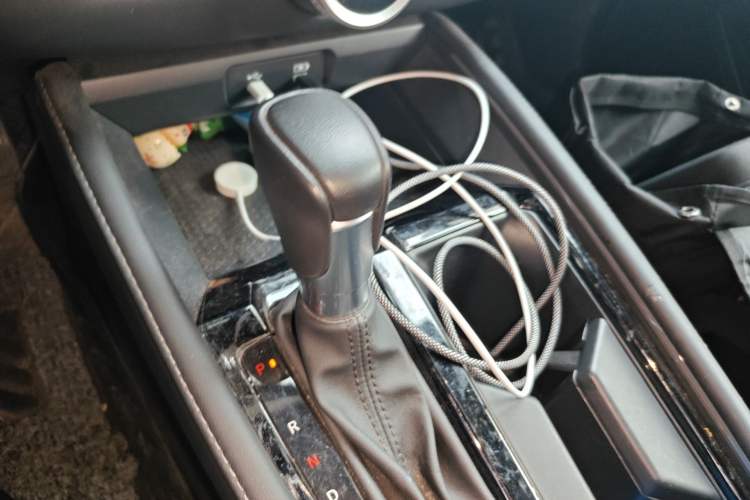 Used Honda Inspire 2023 260TURBO Elegant Edition Gear Lever