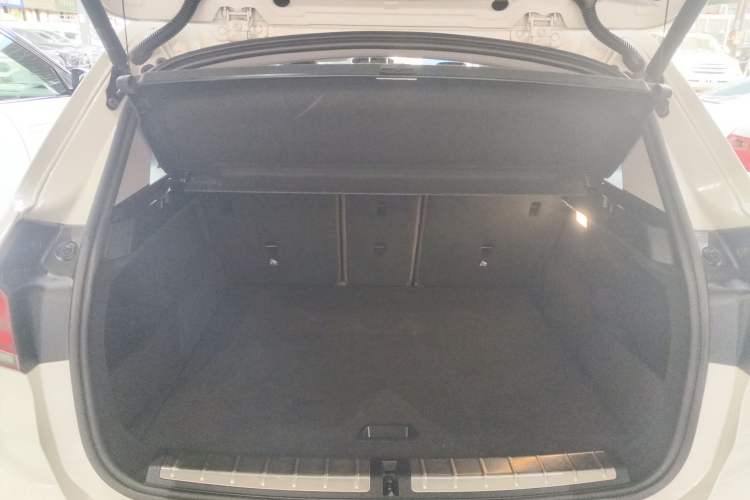 Used BMW X1 2021 sDrive20Li Premium Edition Trunk