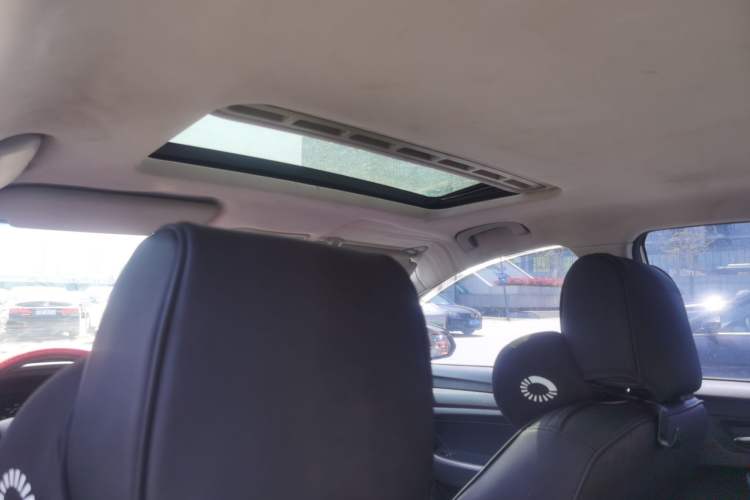 Used Roewe 360 2015 1.5L Automatic Luxury Edition