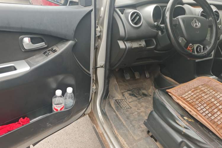 Used CHANGAN KAICHENG Ounuo S 2015 1.5L Jin Ouno Standard Model Driver Seat