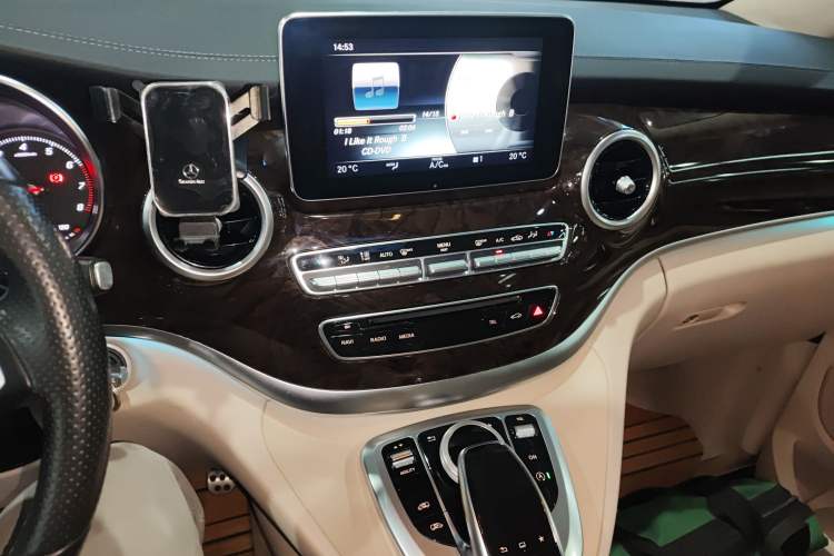 Used Mercedes-Benz V-Class 2016 V 260 Prestige Edition