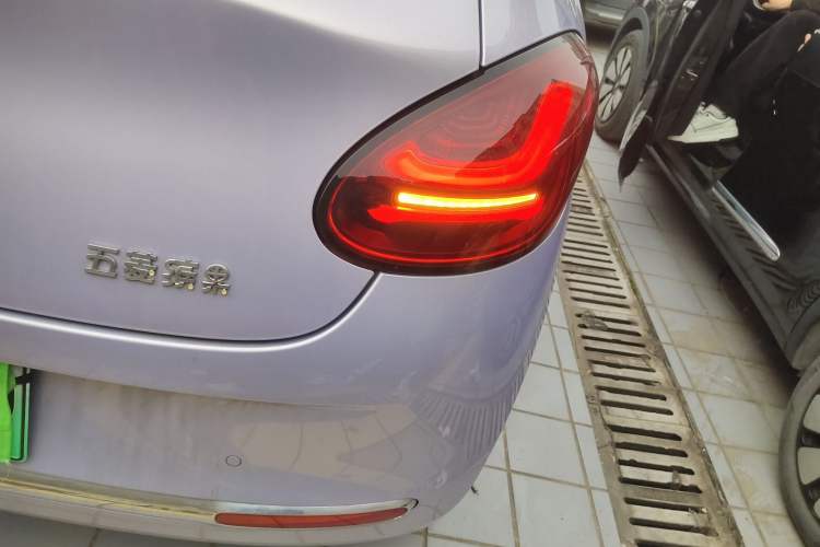 Used Wuling Bingo 2025 333 km Lingxi Deluxe Edition Right Rear Taillight
