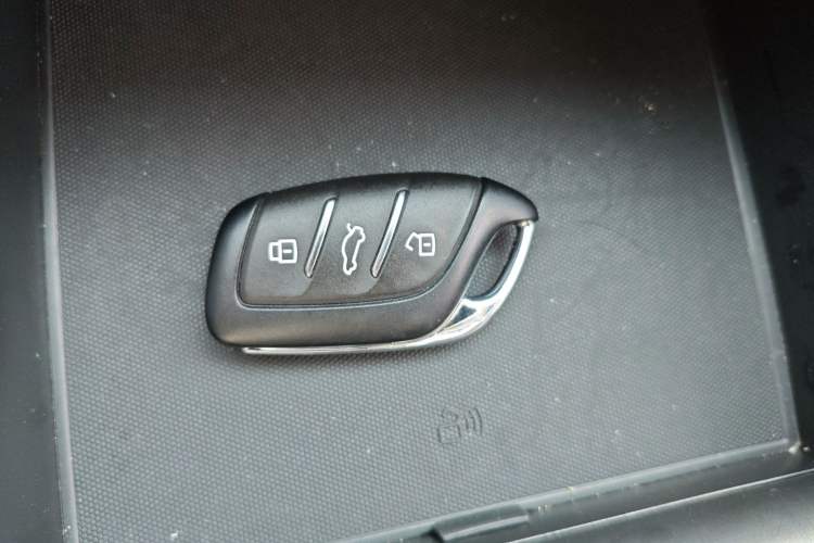 Used Roewe i5 2023 1.5L Manual Comfort Edition
