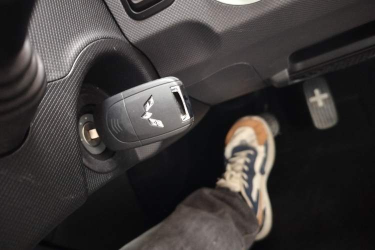 Used Wuling Hongguang MINIEV 2021 Macaron Premium Model – Lithium Iron Phosphate Interior 1