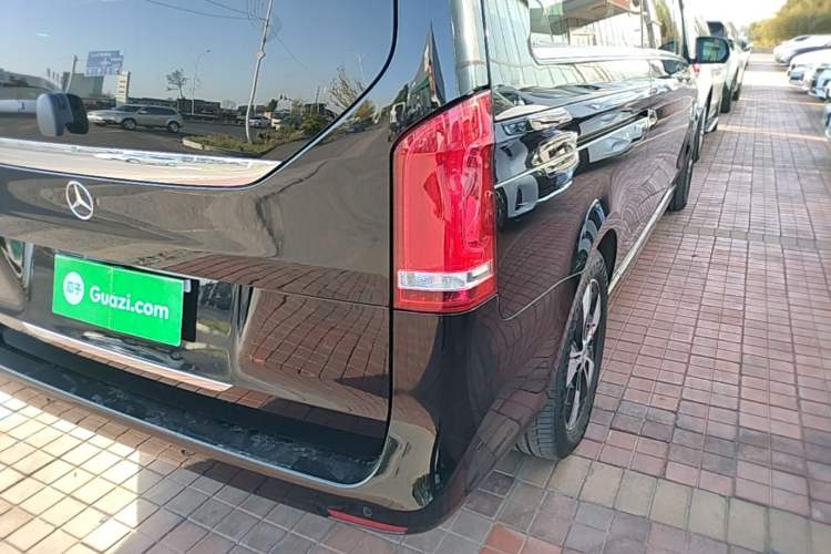 Used Mercedes-Benz V-Class 2022 V 260 L Long Wheelbase Prestige Edition
