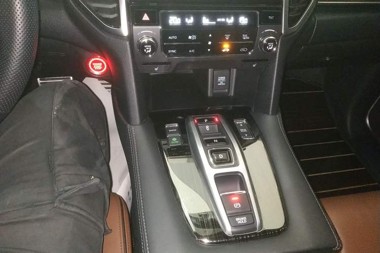 Used Honda UR-V 2017 370TURBO 2WD Prestige Edition China V
