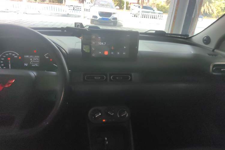 Used Wuling Hongguang New Energy 2024 All-Electric Model 300KM Standard Version