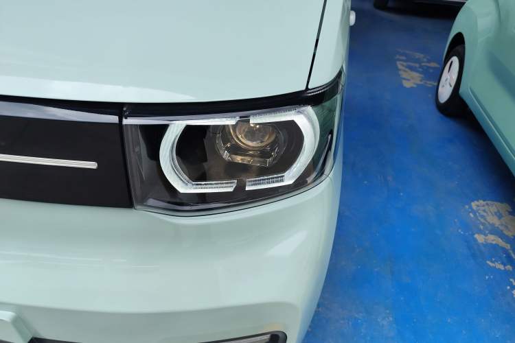 Used Wuling Hongguang MINIEV 2022 Macaron Premium Model – Lithium Iron Phosphate