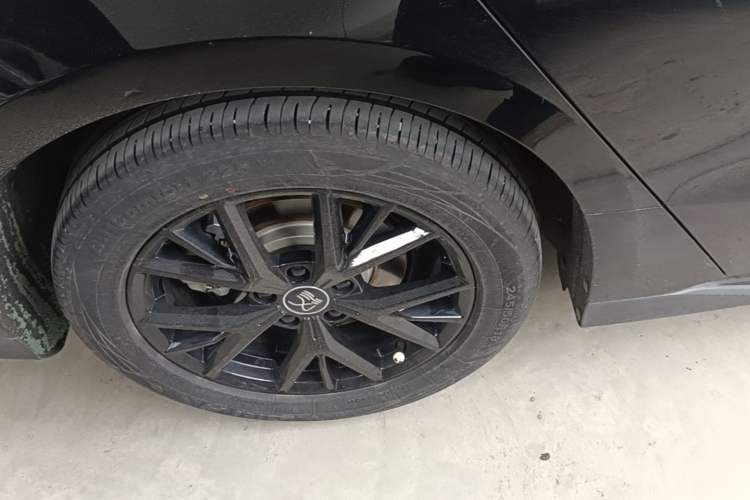 Used BYD Han 2023 DM-i Champion Edition 121KM Prestige Model
