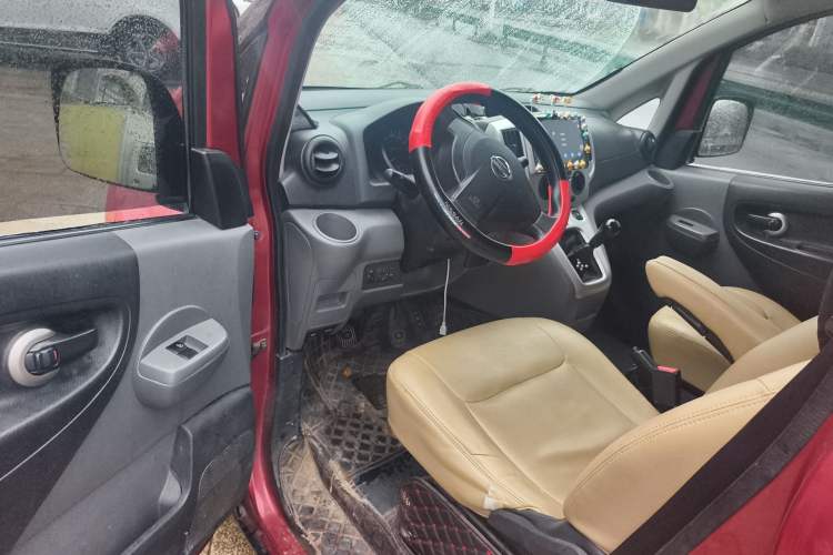 Used Nissan NV200 2012 1.6L 223 Seats Zunya Trim Driver Seat