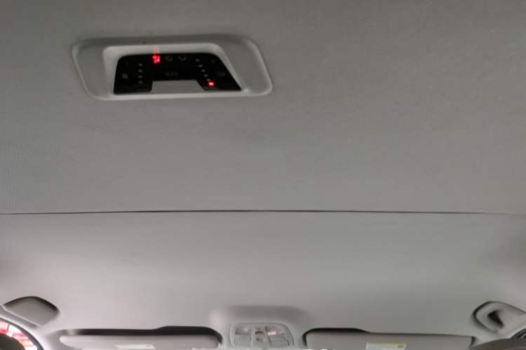 Used SAIC MAXUS G10 2018 PLUS 2.0T Automatic Smart Edition
