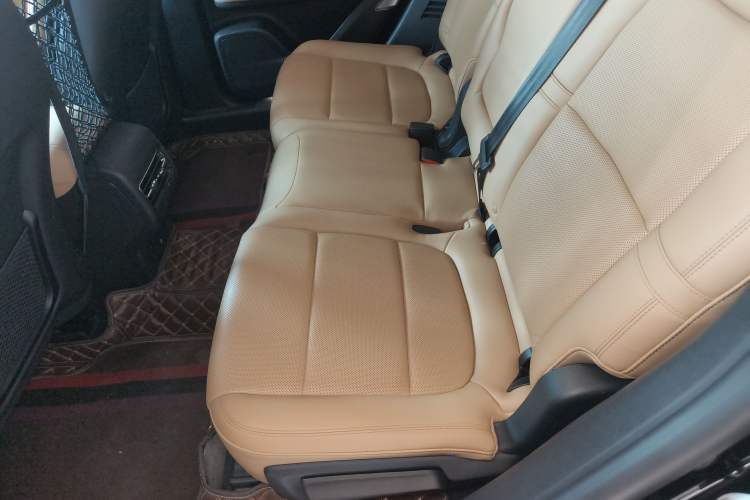 Used Lincoln Corsair 2022 2.0T Two-Wheel Drive Luxury Edition Left Rear Seat