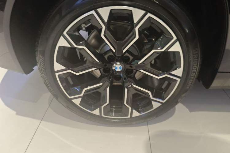 Used BMW X3 2025 xDrive30L Leading Model M Sport Package
