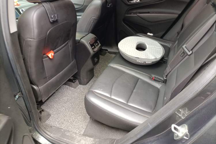 Used Chevrolet Equinox 2019 535T Automatic Chijie Edition China V Standard Interior 4