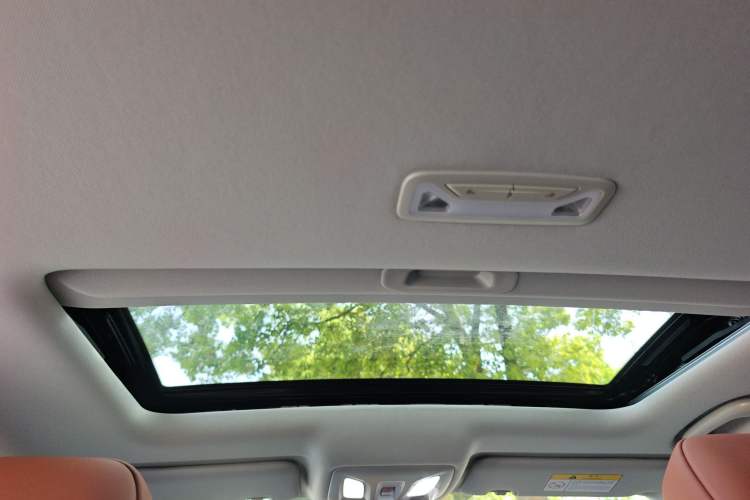 Used CHANGAN Eado 2022 PLUS Blue Whale NE 1.4T GDI DCT Prestige Edition Headliner