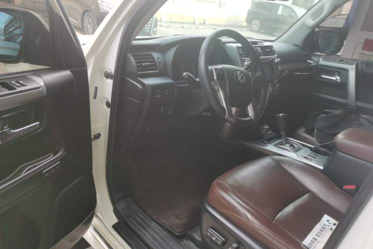 Used Toyota 4Runner  Driver Seat