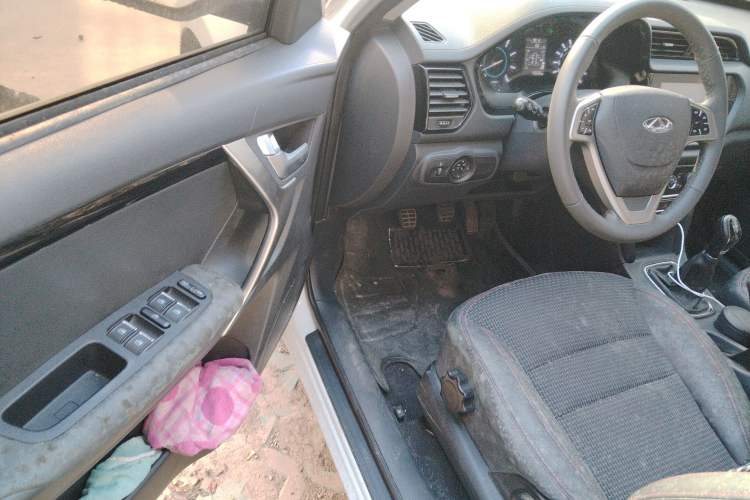 Used Chery Tiggo 3 2016 1.6L Manual ZhiShang Edition