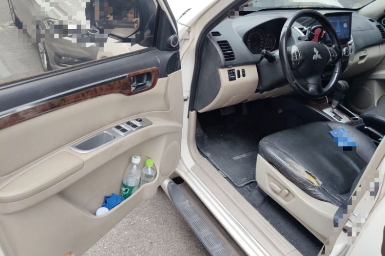 Used Mitsubishi Pajero Sport 2013 3.0L Automatic Two-Wheel Drive Luxury Edition Driver Seat