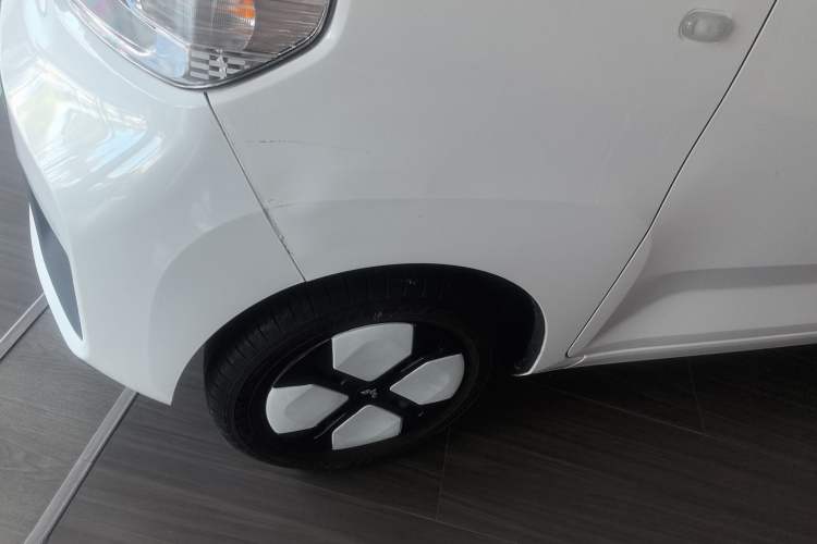 Used Wuling Hongguang MINIEV 2022 Zizai Version Lithium Iron Phosphate Left Front Wheel Hub