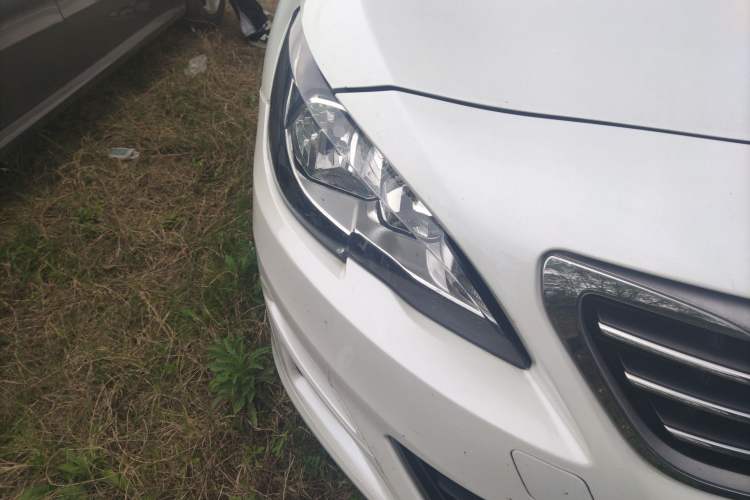 Used Peugeot 408 2016 1.6T Automatic Luxury Edition Right Front Headlight
