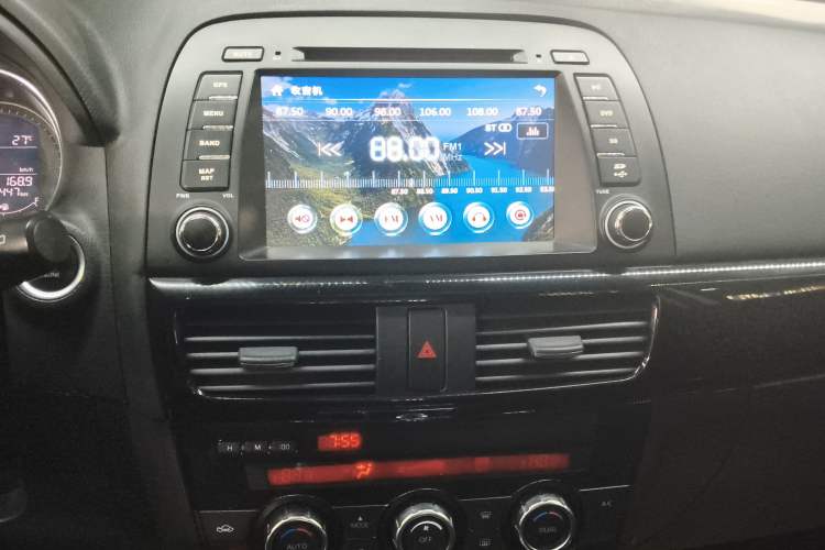 Used Mazda CX-5 2013 2.5L Automatic 4x4 Luxury Version Audio And AC Panel