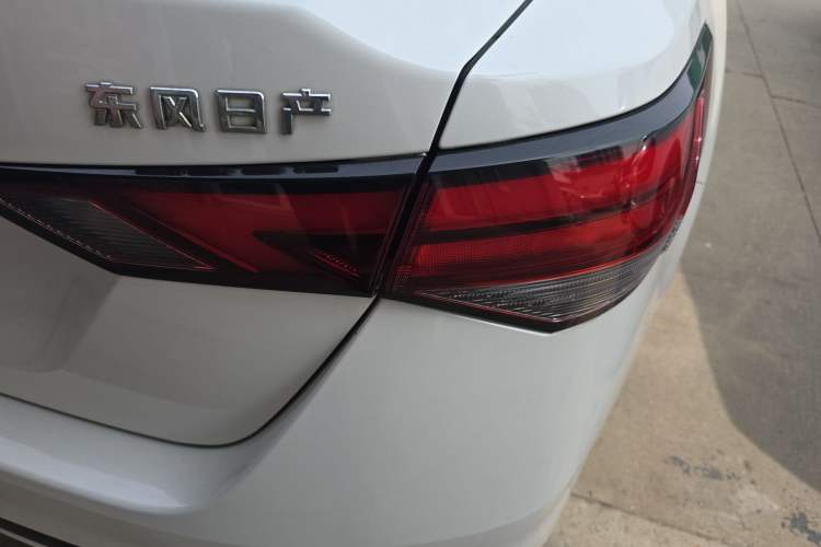 Used Nissan Sylphy 2023 1.6L CVT Enjoyment Edition Exterior 3