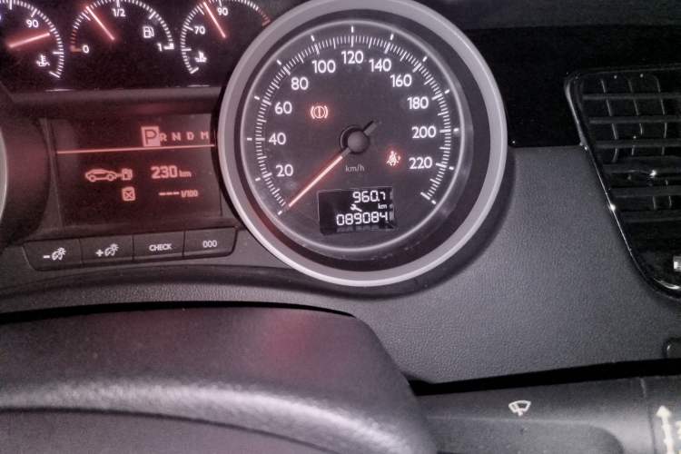 Used Peugeot 508 2012 2.0L Automatic Luxury Edition Odometer Close Up