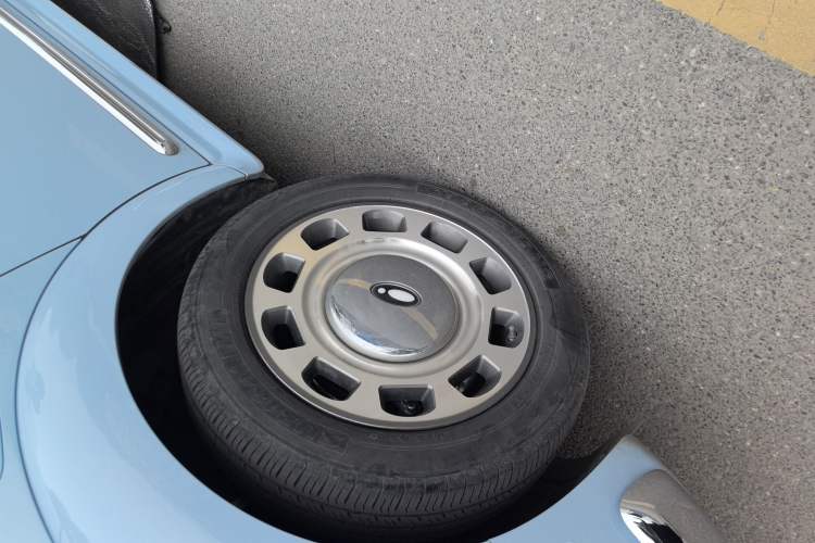 Used ORA Ballet Cat 2022 401 km Nutcracker Edition