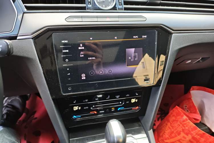 Used Volkswagen Magotan 2020 330TSI DSG Leading Model Audio And AC Panel