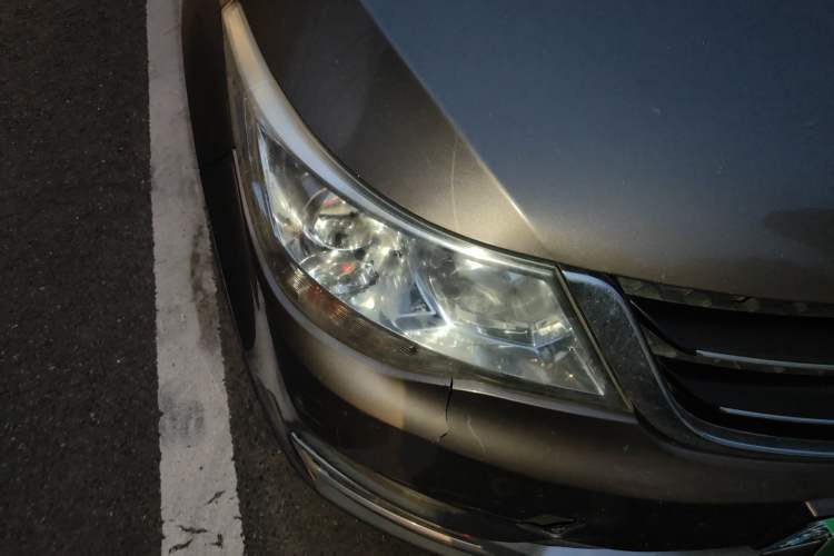 Used Baojun 730 2016 1.5L Manual Comfort Version 7 Seats China V Emission Standard Right Front Headlight