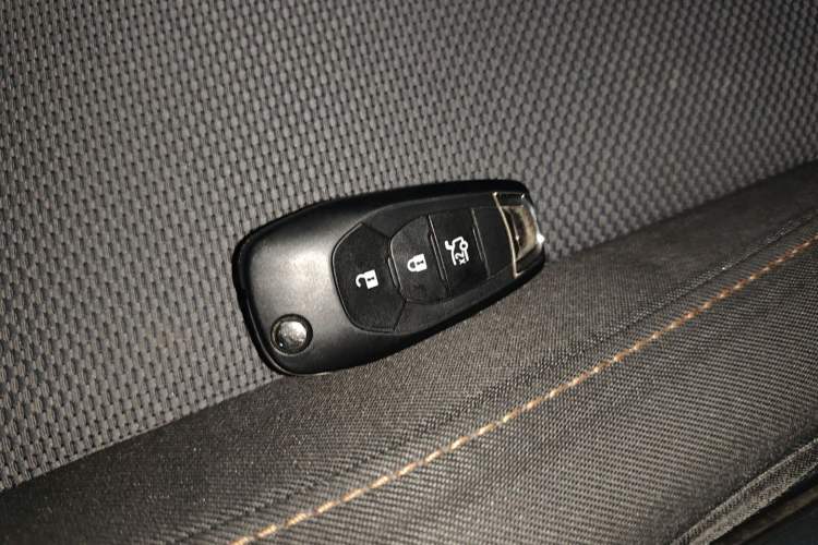 Used Chevrolet Cruze 2018 320 Automatic Pioneer Sunroof Edition
