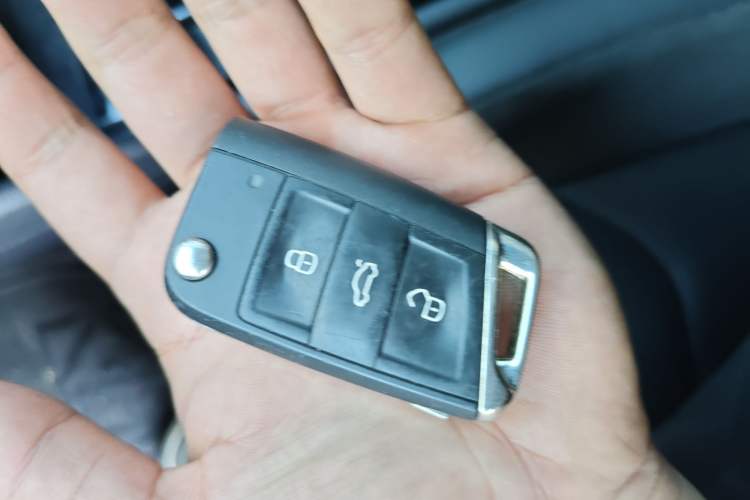 Used Volkswagen Tiguan L 2021 330TSI Automatic Two-Wheel Drive Smart Edition Vehicle Key