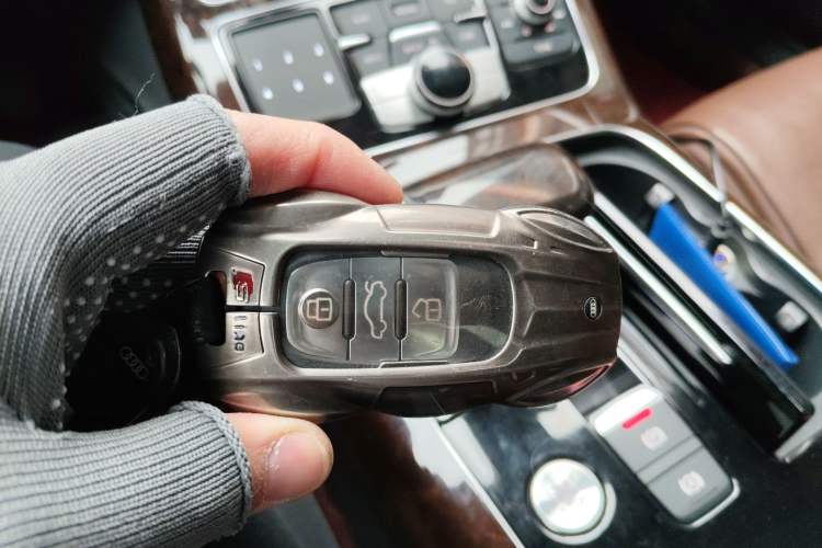 Used Audi A8 2014 A8L 45 TFSI quattro Luxury Model
