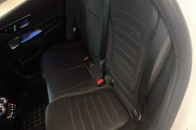 Used Mercedes-Benz GLC 2023 GLC 300 L 4MATIC Dynamic Edition 5-seater
