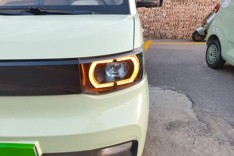 Used Wuling Hongguang MINIEV 2021 Macaron Fashion Model Lithium Iron Phosphate