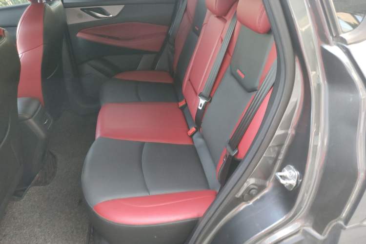 Used CHANGAN CS35PLUS 2021 Blue Whale NE 1.4T DCT Prestige Model
