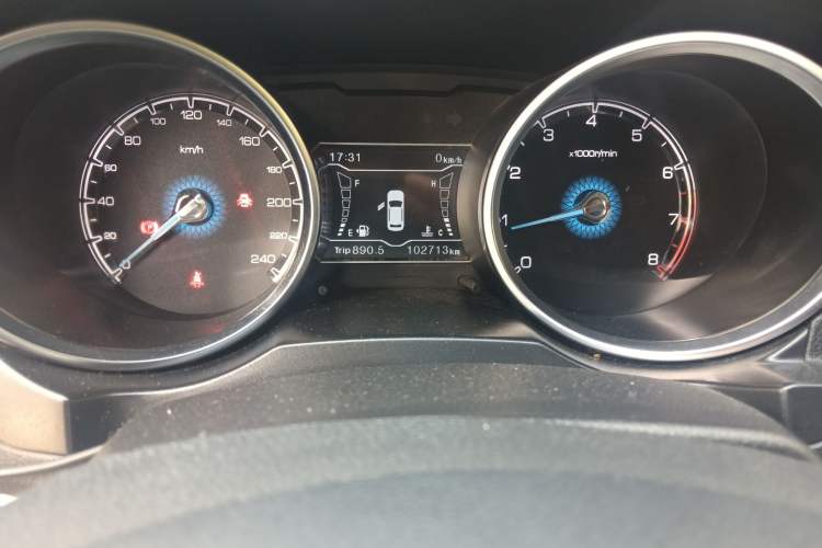 Used Zotye SR7 2016 1.5T Manual Cube Road Edition China V Standard