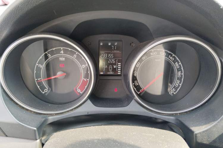 Used MG GT 2015 1.5T Manual Elite Edition
